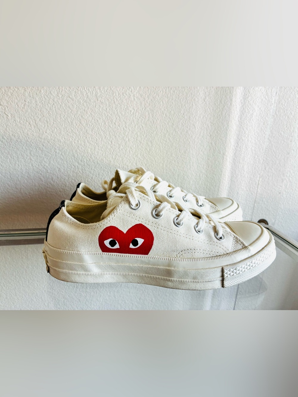 Comme des Garçons PLAY x Converse Chuck 70 Low White -  Men's 4 / Women's 6 - Picture 3 of 7